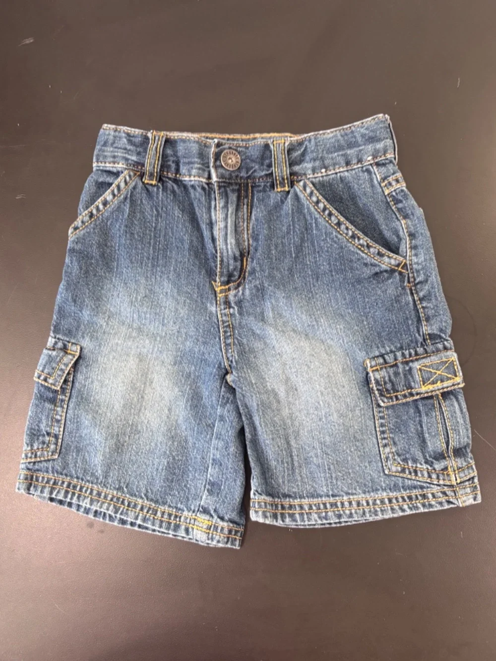Gymboree boys 4 pc Island Tiki outfits 2T shorts and tees